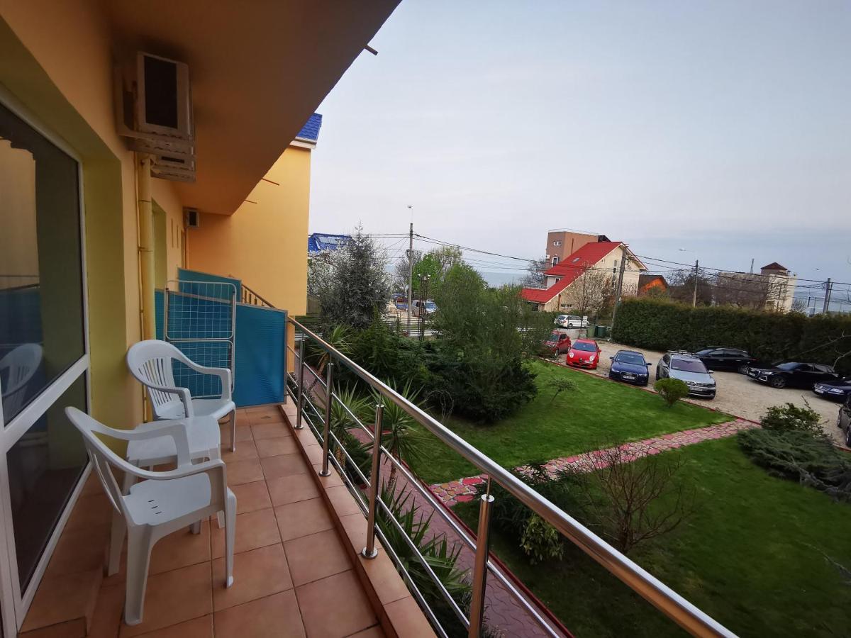فندق Vila Oranj كوستِنيست المظهر الخارجي الصورة